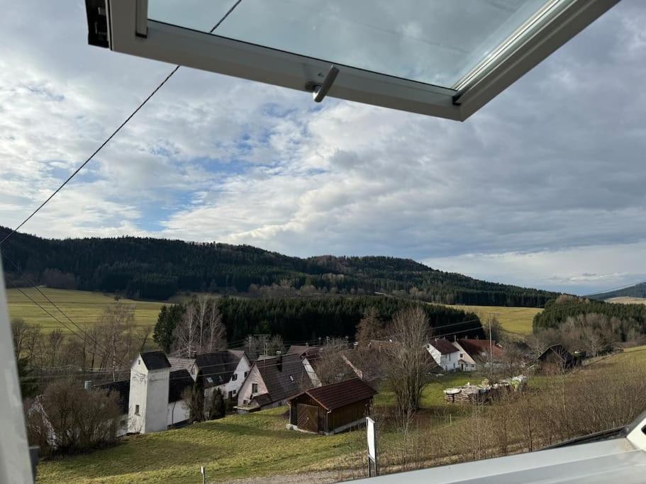 Loft Wohnung Mit Toller Aussicht Messstetten Exterior photo